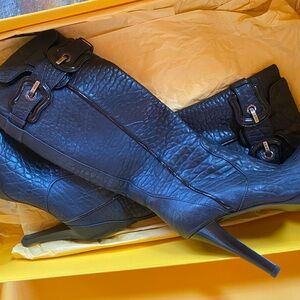 Rare fendi platform boots nib 8